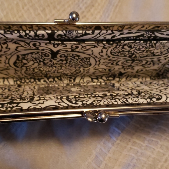 Hobo Brown clutch wallet - Picture 3 of 7